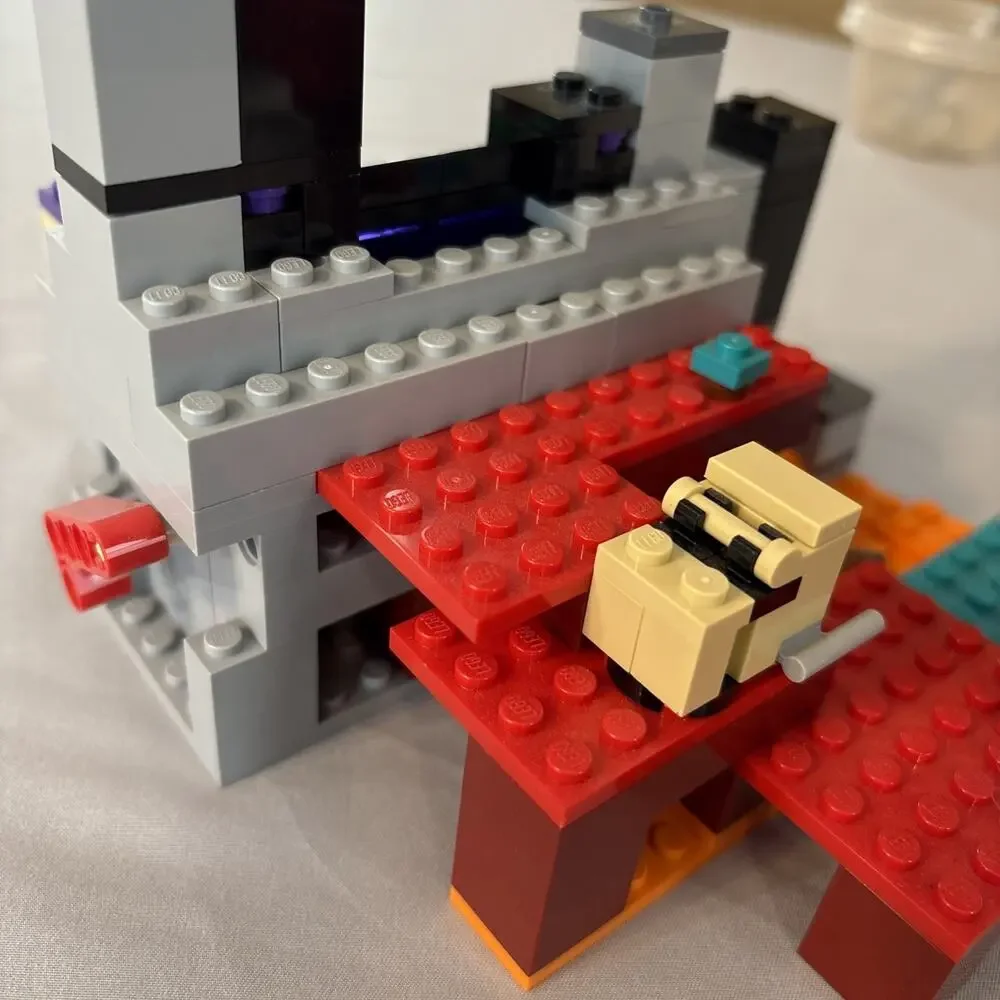 LEGO Minecraft: The Ruined Portal 21172 Building Toy Minifigs Manual Inc.